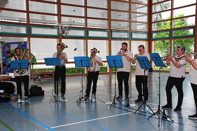 Das Bläserensemble des Musikvereins Wald sorgte für Musik beim Neubürgerempfang (von links): Jürgen Schatz, Harald Keller, Johannes ...