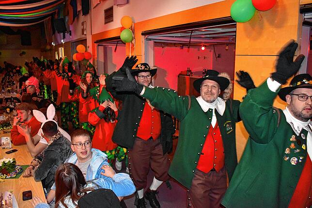 Bild 3: Bilder vom bunten Abend der Narrenzunft Wilderer