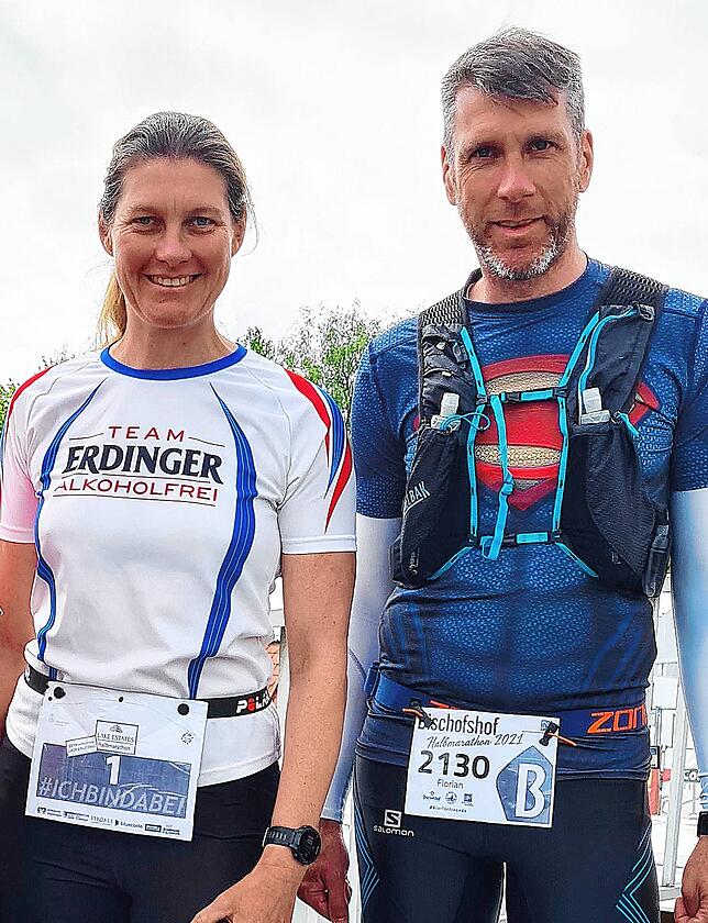 Simone Zier ist am Sonntag den Halbmarathon zusammen mit ihrem Bruder Florian in Regensburg gelaufen. Sie startete für den virtuellen ...