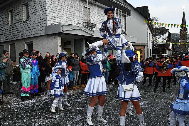 Bild 9: Bilder vom Pfrieme-Stumpe Jubiläumsumzug in Tennenbronn