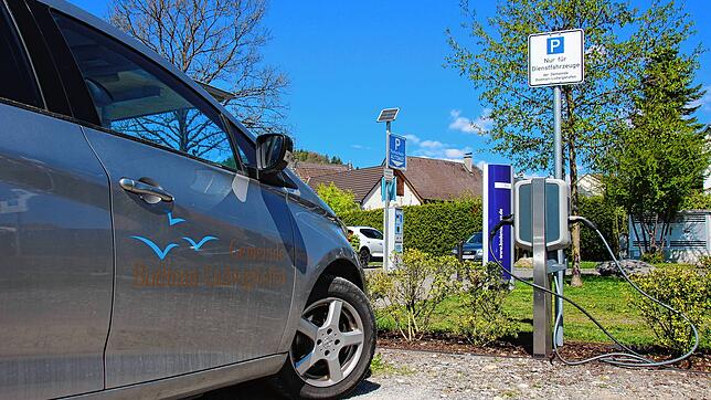Die Gemeindeverwaltung Bodman-Ludwigshafen hat einige Elektroautos im Fuhrpark. Insgesamt ist die Gemeindeverwaltung schon auf einem ...