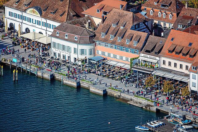 Bild 8: "Querdenker"-Menschenkette Bodensee