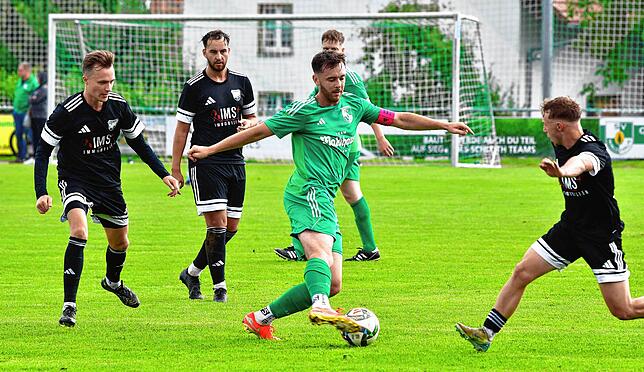 Bild 8: FC Wehr gewinnt 4:2 beim SV Waldhaus – und wir haben Fotos!