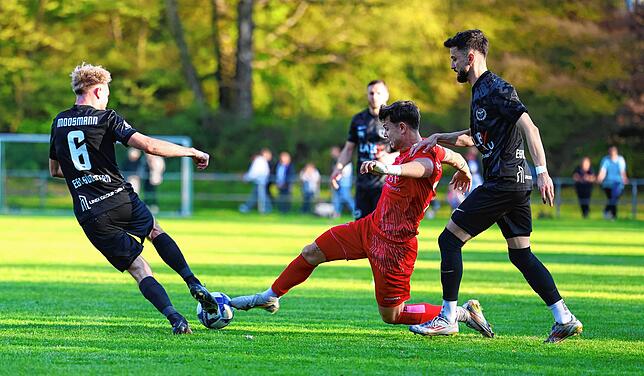 Bild 33: Bennet Ukaj lässt die Südsterne im Derby jubeln! Hier gibt es unsere große Bildergalerie!