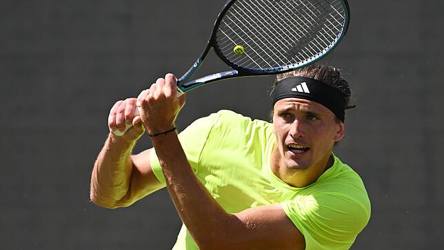 Auftakthürde erfolgreich genommen: Alexander Zverev in Stuttgart.