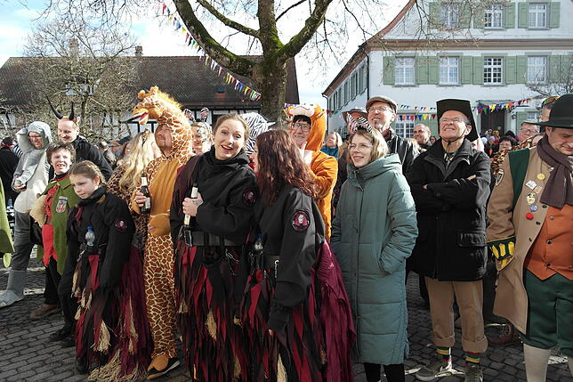 Bild 10: Oberteuringen im Fasnachtsfieber: Die besten Bilder von Rathaussturm und Schülerbefreiung!