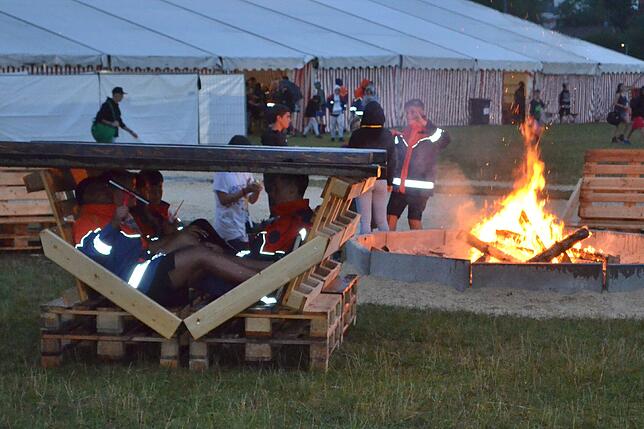 Bild 12: Bilder vom Dorfspiel und dem Partyabend des Zeltlagers der Jugendfeuerwehren des Landkreises Konstanz