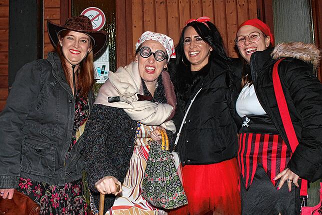 Bild 10: Fasnachtsparty des Turn- und Sportvereins Oberbaldingen am Fasnachtsfreitag: hier gibt´s die Bilder!