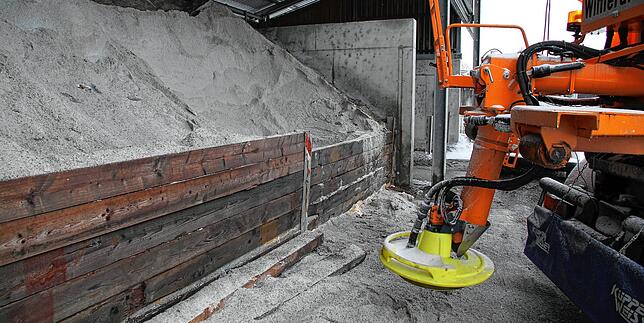 Das Salzlager der Technischen Betriebe TBK ist Mitte Dezember 2022 genauso gut gefüllt wie auf dieser Archiv-Aufnahme von 2014.