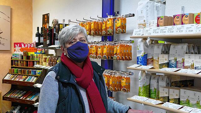 Regina Keßner im Rheinfelder Weltladen Vamos Caminando wusste bis gestern Abend noch nicht, ob sie heute im Weltladen arbeiten wird, ...