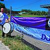 Andreas Wagner vor dem Fanclubbanner. Das Bild entstand im Juli. Noch rührt der Fußballfan alleine die Werbetrommel. Für die beginnende ...