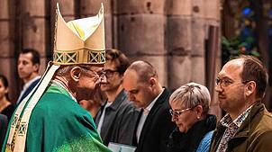 Der Schopfheimer Religionslehrer Stefan Stein wird im Freiburger Münster durch Weihbischof Peter Birkhofer zum Schulseelsorger ernannt. ...