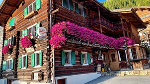 Das Restaurant Veltlinerstübli bewirtet seit über 300 Jahren Gäste und war seit 1850 im Besitz der Familie Flury.