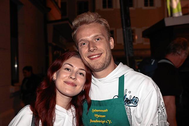 Bild 34: Endlich Wochenende! Das feiern die Besucher beim Konstanzer Weinfest 2025
