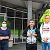 Ihre Deutsch-Prüfung fand in der Sporthalle statt: Samantha Lietz, Jason Bernhard und Leon Simon (von links) vom Wirtschaftsgymnasium ...