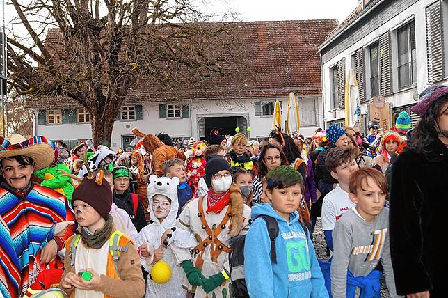 Bild 2: Bilder vom Frickinger Narrenbaumstellen