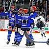 Grund zum Jubeln bei den Wild Wings: Die Schwenninger schlagen die Straubing Tigers im zweiten Spiel der Viertelfinal-Serie.