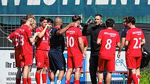 Trainer Aurelio Baratta und der 1. FC Rielasingen-Arlen II gewannen 3:1 gegen den SC Pfullendorf II.