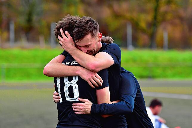 Bild 33: SG FC Wehr/Brennet besiegt den FC Schönau mit 3:0 &ndash; und wir haben Bilder!