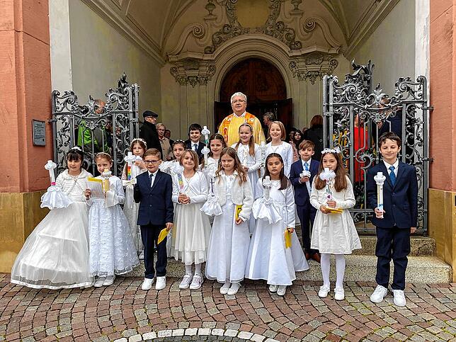 Erstkommunion im St. Fridolinsmünster in Bad Säckingen.