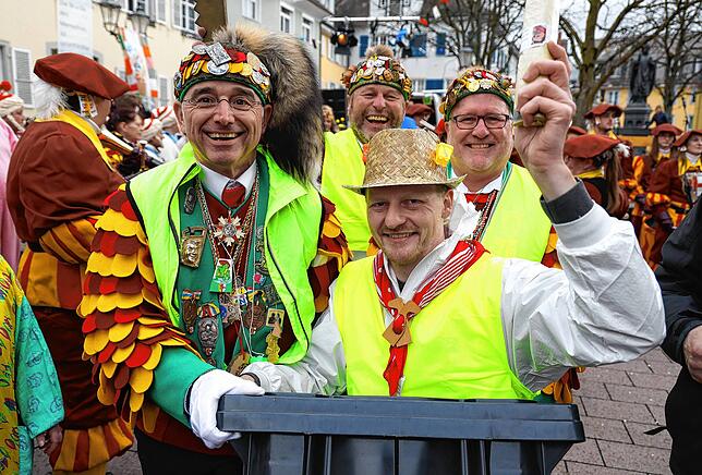 Bild 2: Alle Bilder, Videos und Erinnerungen: So schön war die Fasnacht 2024 in Radolfzell und auf der Höri