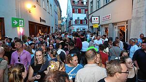 Bis zu 5000 Menschen waren beim ersten Gassenfreitag des Jahres am 2. Mai dabei. Ein paar Anwohner wollen die Lautstärke der Musik an ...
