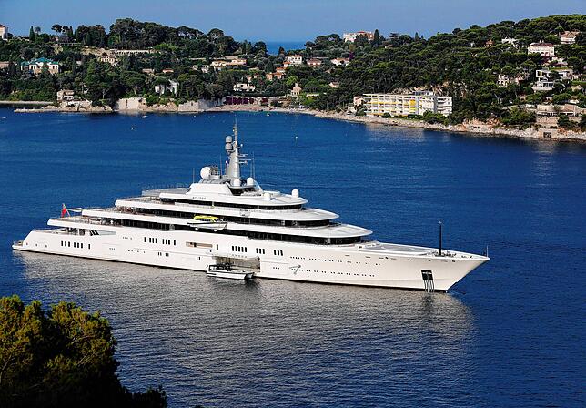 2010 lief das Mega-Schiff Eclipse bei Blohm+Voss vom Stapel. Auftraggeber war der russisch-israelisch-portugiesischen Oligarch Roman ...