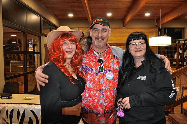 Bild 7: Beste Stimmung auf dem DLRG Ball in Wittenhofen