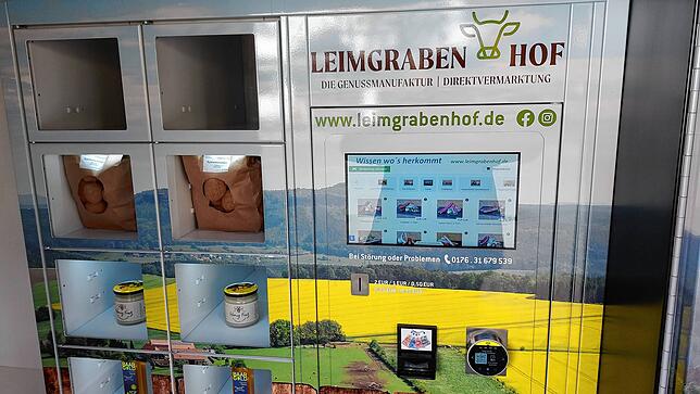 Bild 18: 24 Stunden geöffnet: Hofautomaten im Schwarzwald