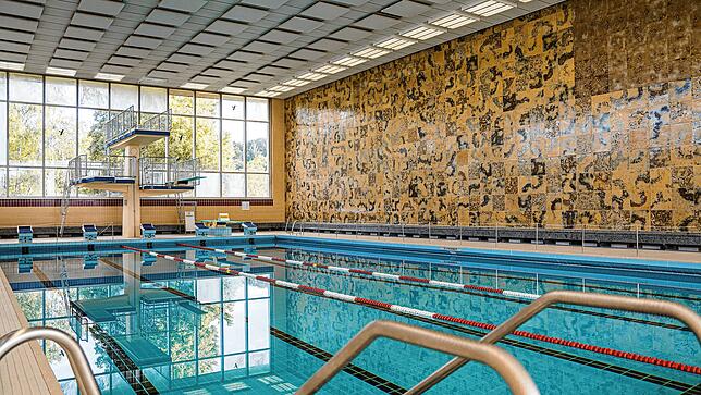 Das Hallenbad Singen wird während der kalten Monate auch für Schwimmunterricht genutzt.