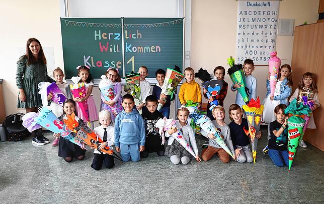Sechslindenschule Pfullendorf: Klasse 1 mit Klassenlehrerin Rhona Knoll.