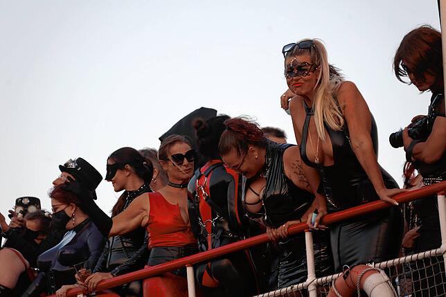 Bild 26: Lack, Leder und Lust &ndash; Das Torture Ship legt Zwischenstopp in Konstanz ein