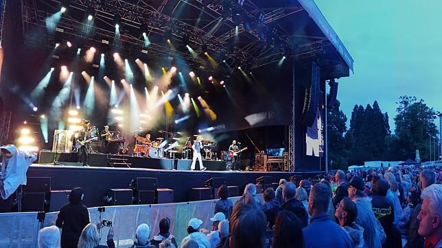 Fetter Sound vor traumhafter Kulisse.