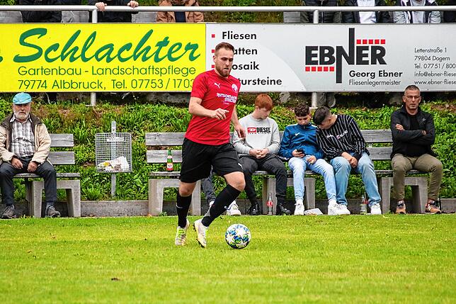 Bild 24: SV Buch setzt sich mit 4:1 gegen den FC Hochrhein durch &ndash; und wir haben die Bilder!