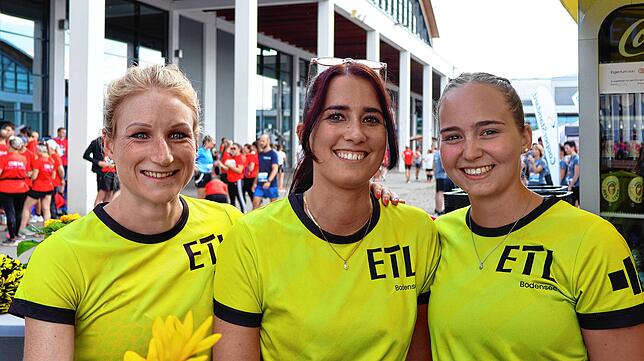 Laura Schütz, Tamara Leisinger und Annika Paust (von links) vom Team ETL Friedrichshafen bringen Ehrgeiz mit: Sie wollen gewinnen! Im ...