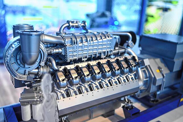RRPS – im Bild ein Modell des Motortyps MTU 16V4000 GS L64 – will die Personalkosten senken.