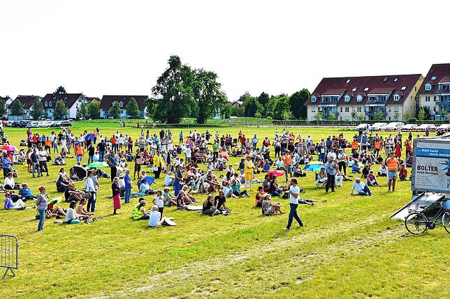 600 Teilnehmer zählte die Polizei auf der Salemer Kundgebung des &bdquo;Demokratischen Widerstands&ldquo; aus Überlingen und Owingen.