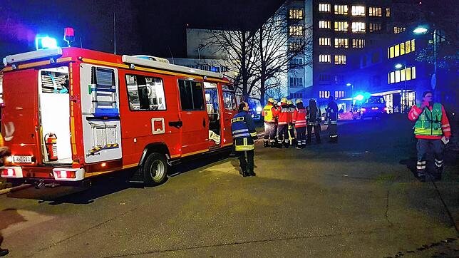 Bild : Ein Toter bei Brand im Klinikum Konstanz