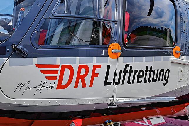 Das Outfit des Jubiläums-Rettungshubschraubers wurde von Maximilian Klaritsch gestaltet. Er ist selbst Notfallsanitäter an der ...