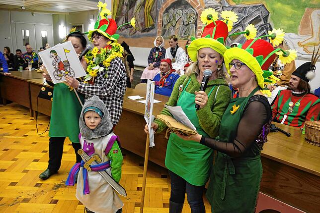 Bild 23: Alle Bilder zum Schmotzigen Dunschtig: Narren übernehmen das Singener Rathaus