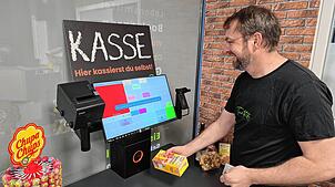 Am 14. Februar eröffnet in Unteruhldingen ein Tante-M-Markt, der komplett ohne Personal funktioniert. Betreiber Steffen Brink zeigt, wie ...