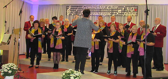 Den Gemischten Chor gibt es noch heute. Und das zum Teil mit neuen Stimmen, aber mit dem alten Elan.