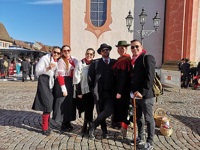 Bild 11: Musik, gute Stimmung und Tradition: Bilder vom Wäldertag in Bad Säckingen