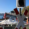 Nach dem Zusammenstoß eines Sattelschleppers mit einem Interregioexpress am Bahnübergang in Sipplingen.