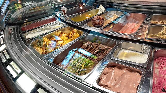 Verschiedene Eissorten im Rialto.