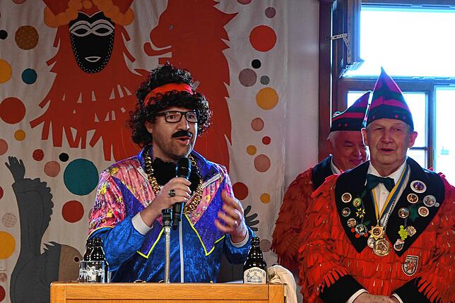 Bild 34: Narrenhochzeit in Sipplingen: So feiern die Narren das neue Paar