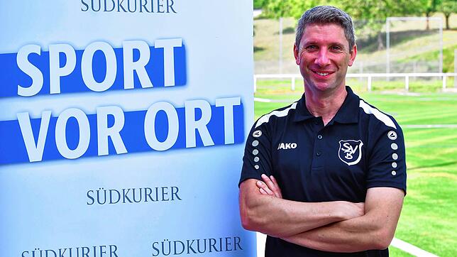 Vorfreude auf den neuen Platz: Sportchef Manuel Berger vom SV Buch ist mächtig stolz auf die Arbeit des Vereins und der Mitglieder bei ...