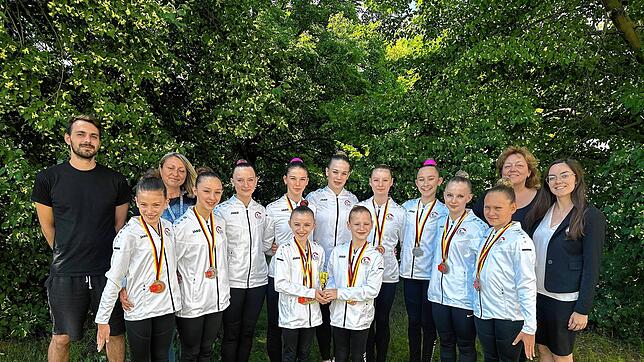 Erfolgreich (v. l.): David Buhl, Malia Zimmerer, Olga Schwindt, Noemi Abbruzzese, Nadia Pyszko, Lina Nübel, Fabienne Harder, Melanie ...