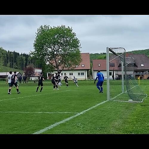 Pampana' Cichi erzielt das 1:0