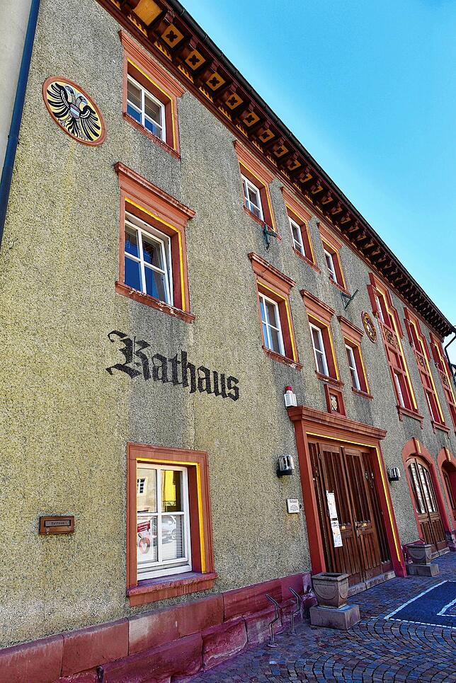 Erstmals war das Bräunlinger Rathaus im März betroffen. Bild: Roland Sigwart